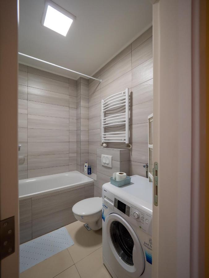 Green Apple Apartment ซูโบติกา ภายนอก รูปภาพ